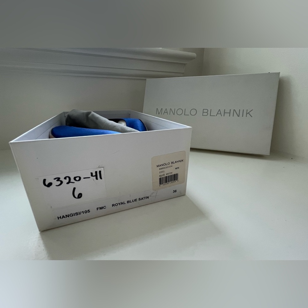 Manolo Blahnik Hangisi Blue Satin Jewel Pumps - Picture 13 of 13